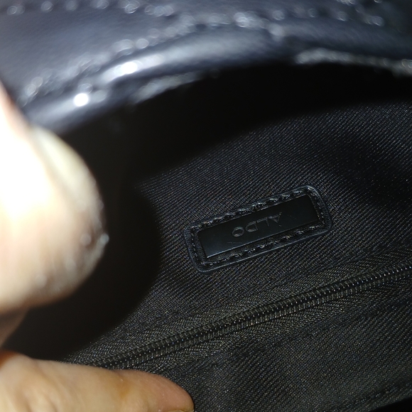 Aldo Quilted Crossbody - Picture 6 of 8